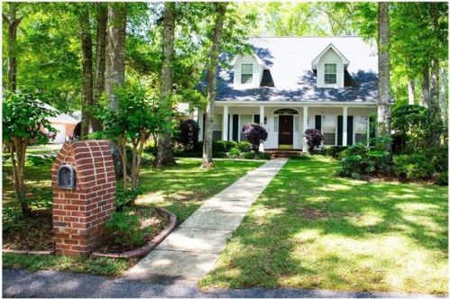 3710 Arlington Oaks Dr, Mobile, AL 36695-8708