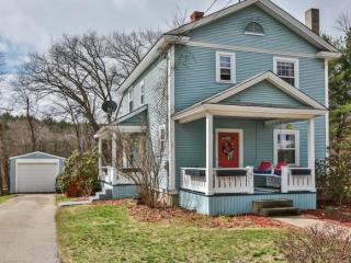 37 Pine Valley St, Wilton NH  03086-5511 exterior