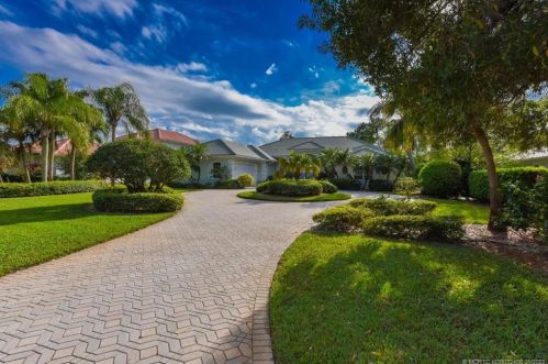 1717 Thornberry Cir, Palm City, FL 34990-4459