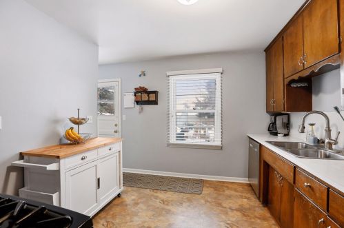 2524 Armour Ter, Minneapolis MN 55418-2369 exterior