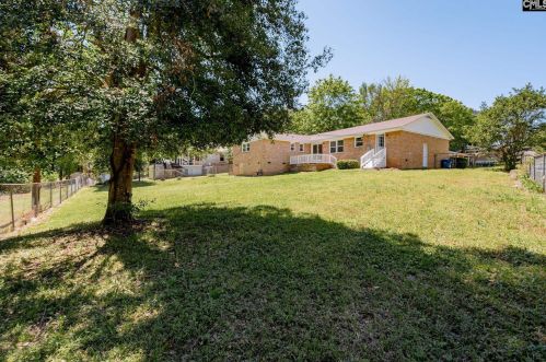 1712 Robin Crst Dr, Cayce-West Columbia SC  29169-5433 exterior