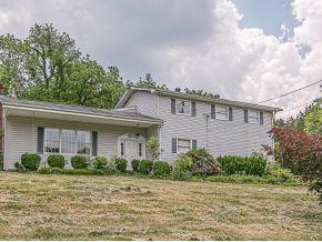 330 Proffitt Ln, Kingsport, TN 37663-3505