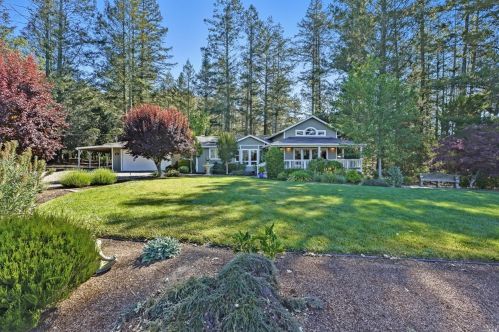 628 Shady Acres Ln, Santa Rosa, CA 95409-6549