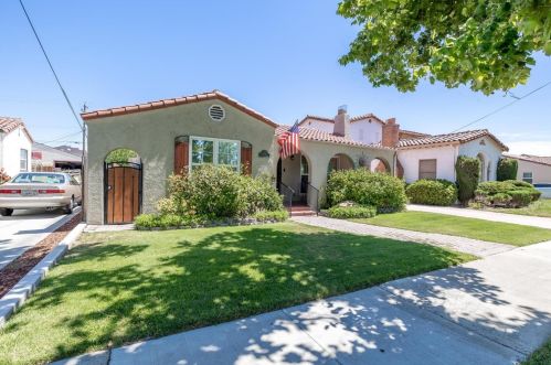 956 J St, Los Banos, CA 93635-4321