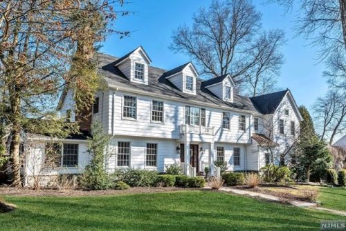50 Wyncote Rd, Ho Ho Kus, NJ 07423-1027