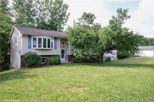 19 Elizabeth Ave, Middletown, NY 10941-1518