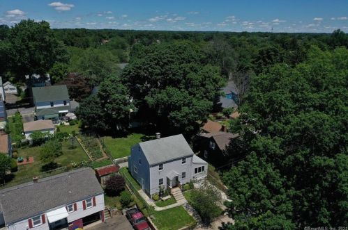 570 Westfield Ave, Bridgeport, CT 06606-4161
