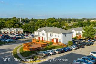 318 Varsity Ln, Blmgtn IN  47408-1414 exterior
