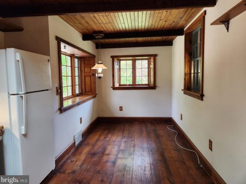 3220 Nottingham Rd, Norristown PA  19403-4162 exterior