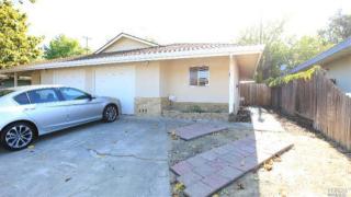 569 Fir St, Vacaville CA  95688-2609 exterior