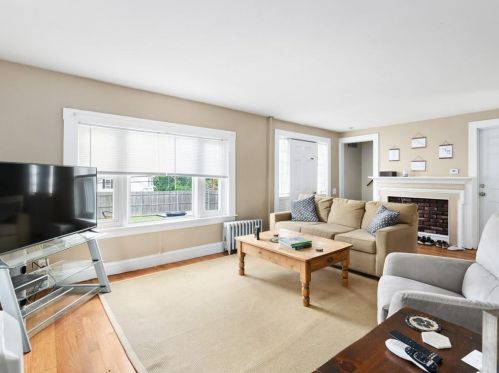 140 Putnam Pike, Providence, RI 02919-1456