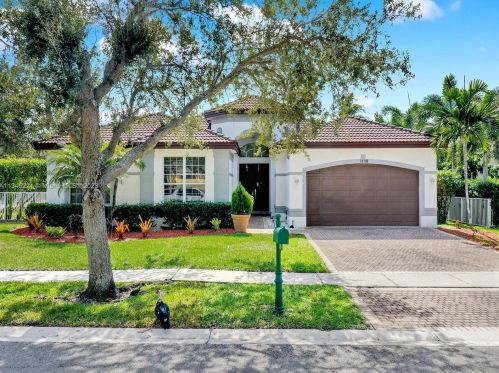 18708 47th St, Hollywood, FL 33029-6219