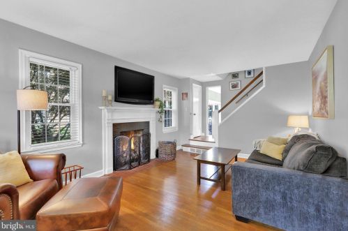 1609 Wyndham Rd, Camp Hill, PA 17011-6025
