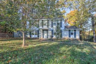 157 Taft Dr, Clarksville, TN 37042-3625
