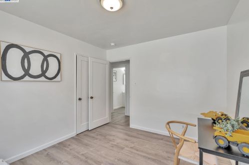 1740 Gaynor Ave, Richmond, CA 94801-2434
