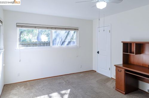 677 Briergate Way, Hayward CA  94544-7201 exterior