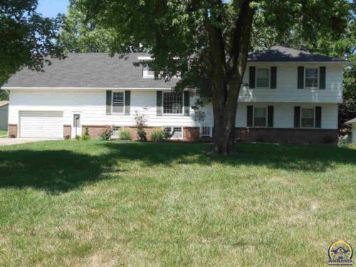2010 15th Ave, Emporia, KS 66801-5712
