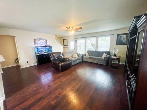 16744 Northern Flicker Trl, Conroe TX  77385-3828 exterior