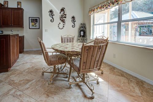 519 Laurel Rd, Nokomis FL  34275-5243 exterior