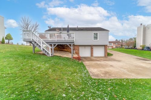 624 Walden Way, Imperial PA  15126-9684 exterior