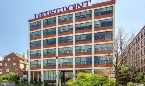 2429 Locust St, Philadelphia PA  19103-5553 exterior