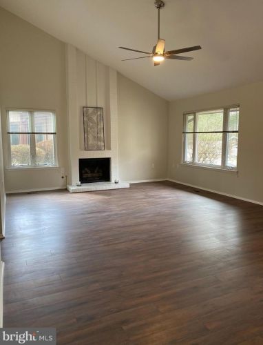 7913 Mulberry Bottom Ct, Springfield VA  22153-2315 exterior