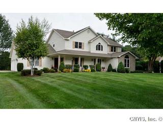 7333 Dartmoor Xing, Fville NY  13066-2477 exterior