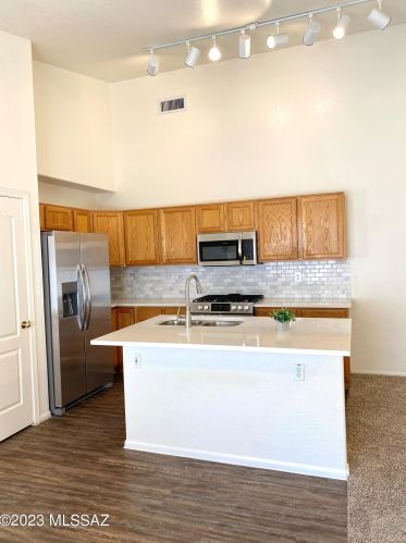 9029 Sugar Sumac St, Tucson, AZ 85747-5326