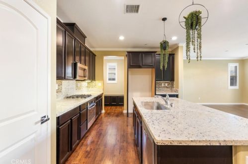 29342 Fall Classic, Lake Elsinore CA  92530 exterior