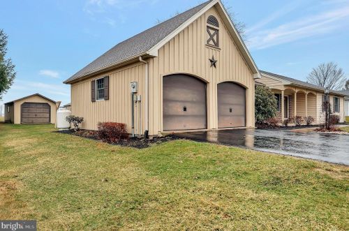 11291 Thornwood Rd, Lees Cross Roads, PA 17257-9307