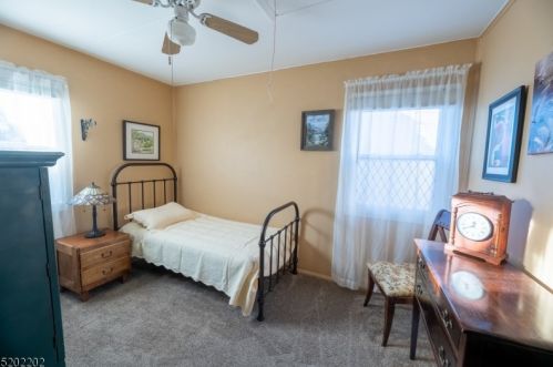 129 15th Ave, Manville NJ  08835-1609 exterior