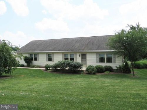 142 Walnut Valley Ct, Longlevel, PA 17368-9000
