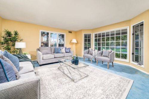 1022 Oak Canyon Ln, Glendora CA  91741-2256 exterior