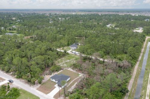 722 Ashland St, Lehigh Acres FL 33974-4741 exterior