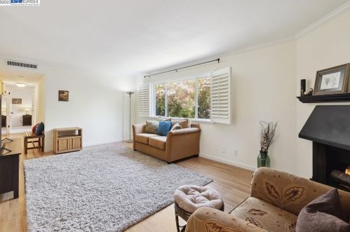 420 Alberto Way, Los Gatos CA  95032-5408 exterior