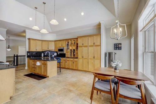 1947 Southwood Trl, West Bend WI  53090-8971 exterior