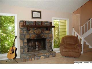 2437 Wine Ridge Dr, Birmingham, AL 35244-2428