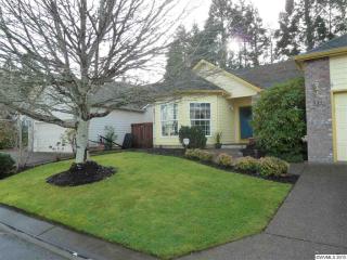 516 Lakefair Pl, Salem, OR 97303-3590