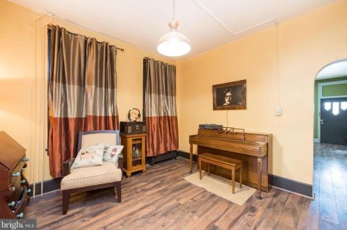 527 Walnut St, Limerick PA 19468-2320 exterior