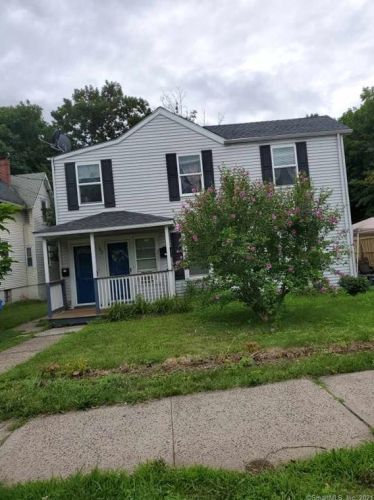 342 Center St, Meriden, CT 06450-3204