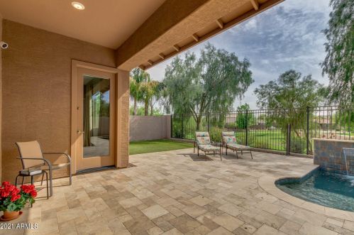 4926 Quiet Way, Gilbert AZ  85298-0648 exterior