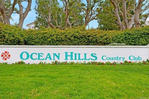 4568 Cordoba Way, Oceanside CA  92056-5102 exterior