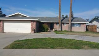1730 Mccomb Ave, Porterville CA  93257-1330 exterior