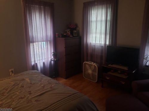 4 Clove Ave, Wantage NJ  07461-1902 exterior