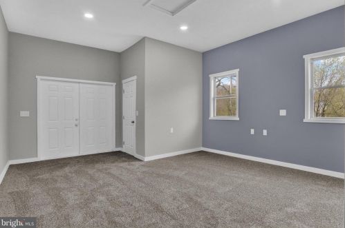 60 Gordon Dr, Carlisle PA  17013-8603 exterior