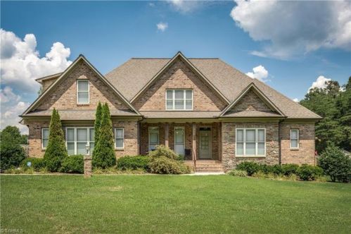 922 James Doak Pkwy, Greensboro, NC 27455-8306