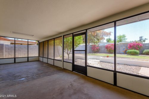 2209 Everett Dr, Phoenix AZ  85022-4109 exterior