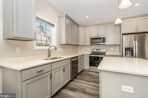 301 Harrisburg Pike, Siddonsburg PA  17019-1328 exterior