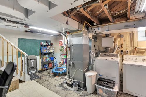 916 Stevendale Dr, Pittsburgh PA  15221-3926 exterior