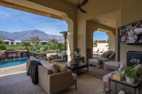 81639 Andalusia, La Quinta CA  92253-8251 exterior